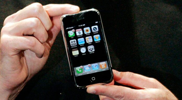 Apple iPhone from 2007 sells for more than £145,000 at auction in US