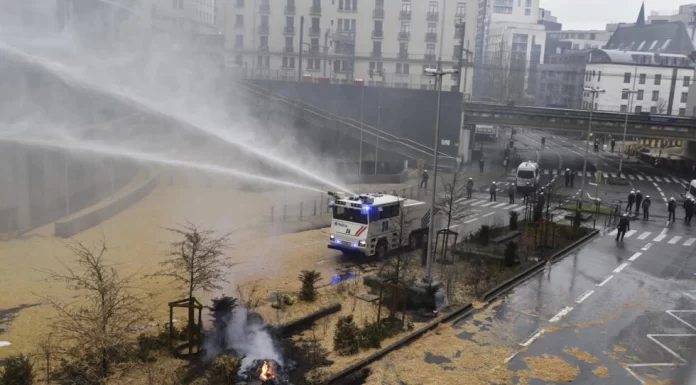 Farmers clash with police in Brussels as EU ministers meet to tackle red tape