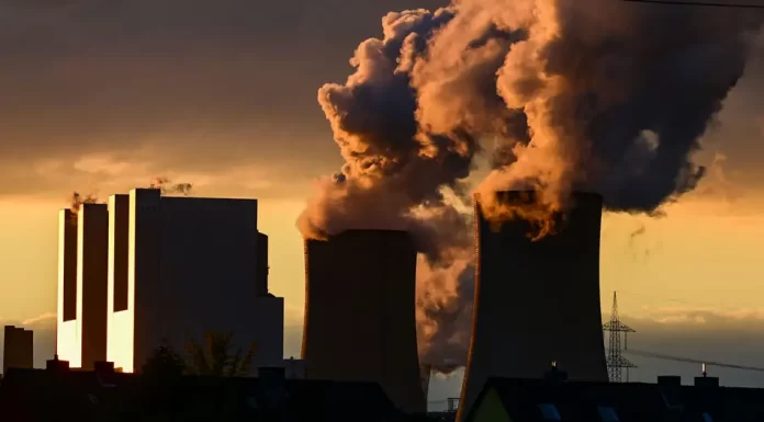 Germany on course to meet 2030 climate goal, minister says